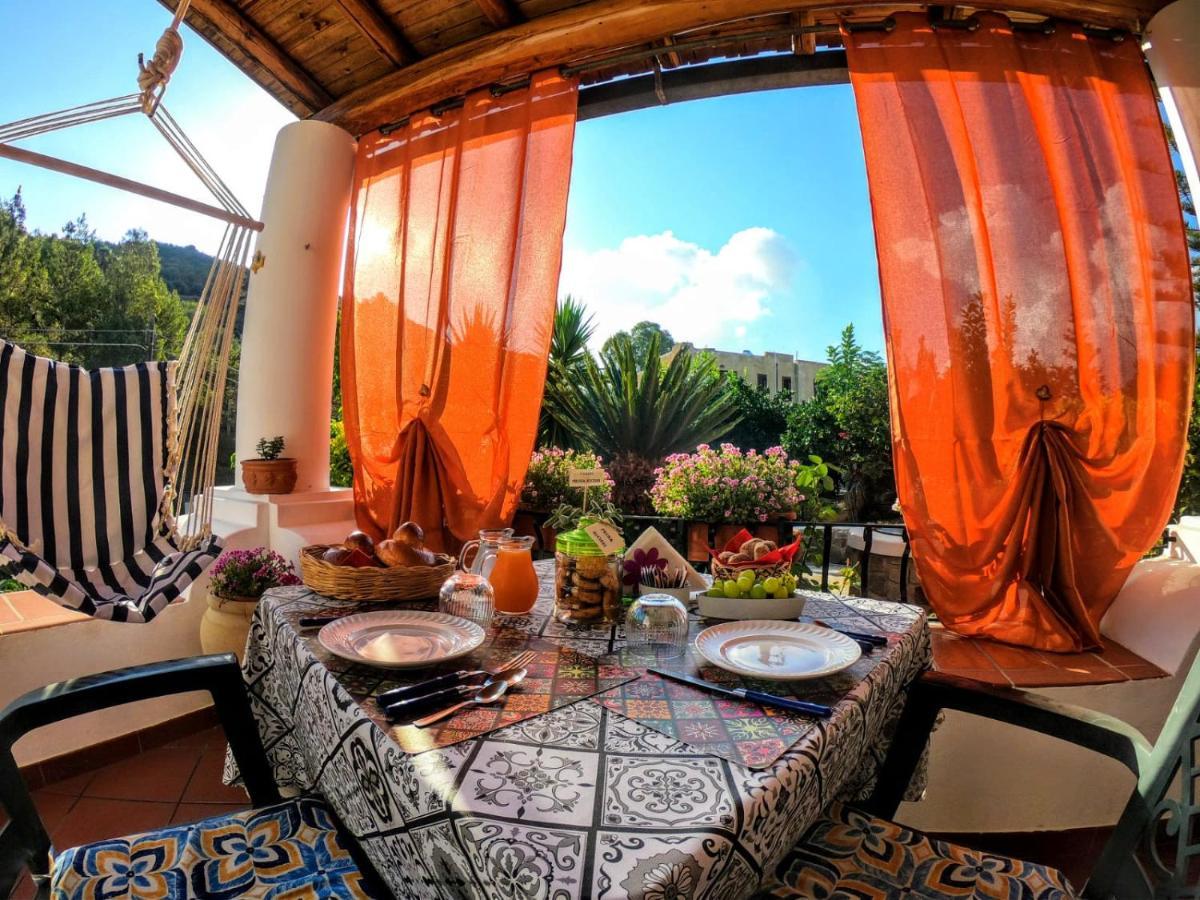 Lauricella Bed And Breakfast Λίπαρι Εξωτερικό φωτογραφία