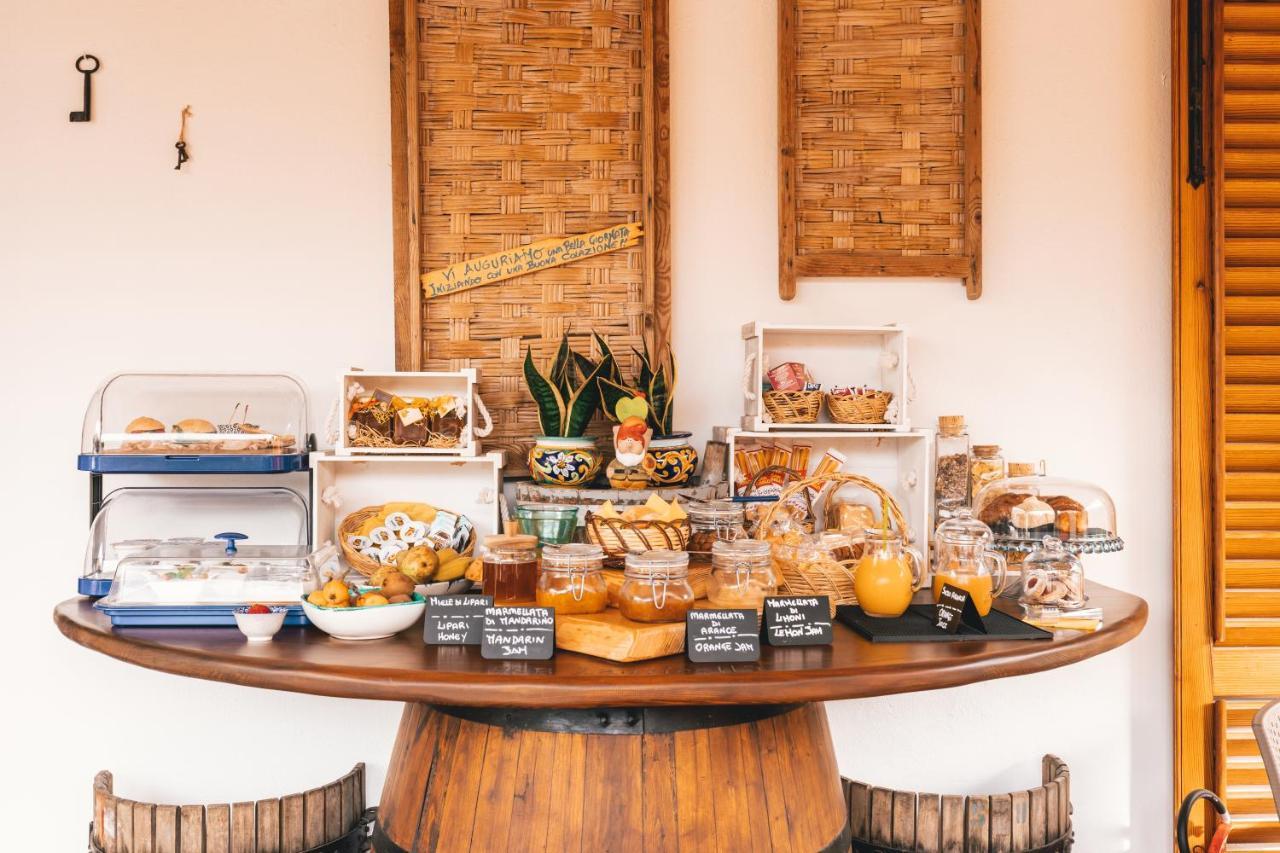 Lauricella Bed And Breakfast Λίπαρι Εξωτερικό φωτογραφία